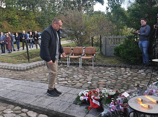 Pamięci ofiar Marszu Śmierci 58012