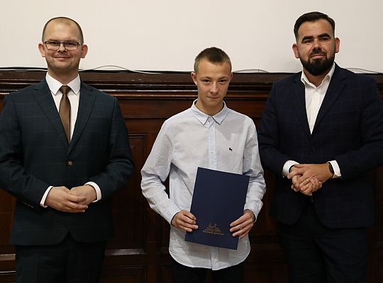 Nagrody i wyróżnienia burmistrza z okazji Dnia 58298