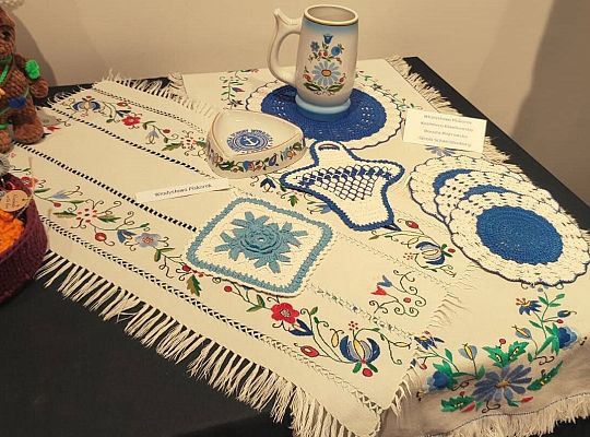 Wystawa "Senior potrafi" w Wieży Ciśnień 58355