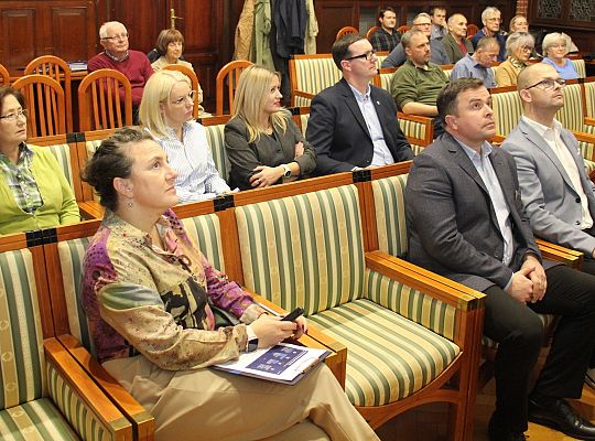 W ratuszu o budowie elektrowni jądrowej na Pomorzu 58740