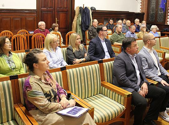 W ratuszu o budowie elektrowni jądrowej na Pomorzu 58745