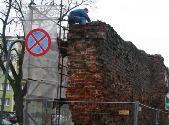 Rewitalizacja średniowiecznych murów ruszyła  1840