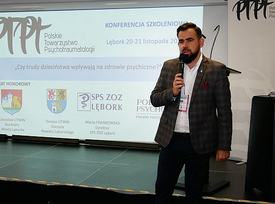 Konferencja o wpływie doświadczeń z dzieciństwa na 59251