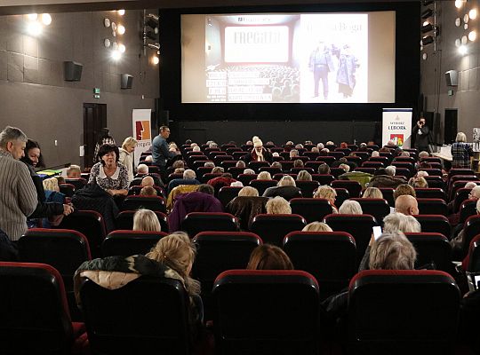 Seniorzy wypełnili „Fregatę” na seansie filmowym 59476