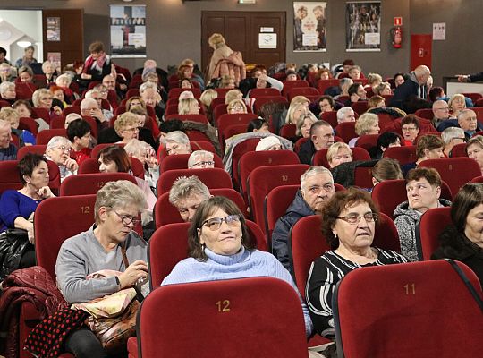 Seniorzy wypełnili „Fregatę” na seansie filmowym 59479