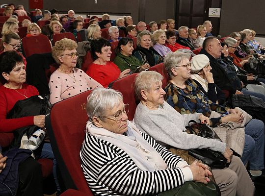 Seniorzy wypełnili „Fregatę” na seansie filmowym 59489