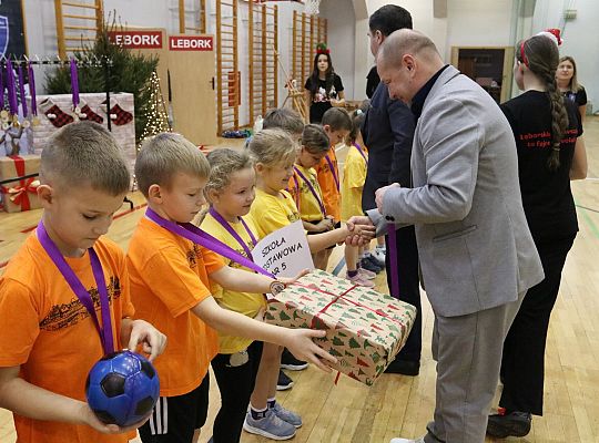 Pierwszaki pokazały, jak potrafią doskonale bawić 59793