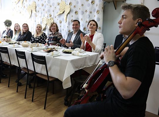 Burmistrz na spotkaniu wigilijno – noworocznym w 59890