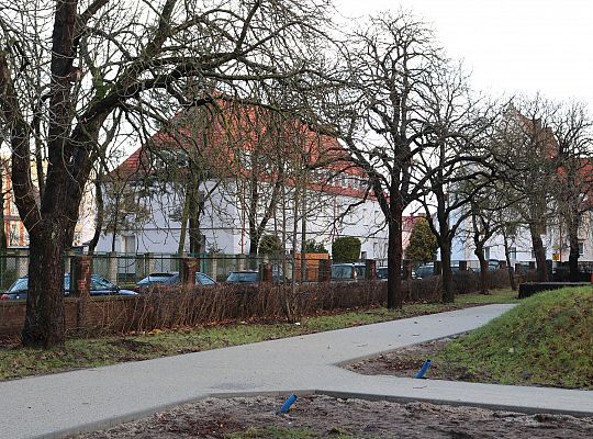 Park przy I LO po pierwszym etapie inwestycji 59952