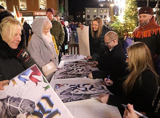 Tłumy na promocji miejskiego kalendarza na 2025 60104
