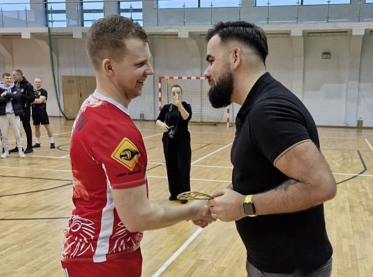 Zagrali o zwycięstwo w XXIV Halowym Turnieju Piłki 60563