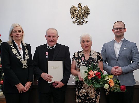 Złote Gody w ratuszu. Medale za długoletnie 60664