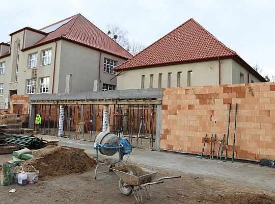 Przy SP1 powstaje nowoczesna hala sportowa 60844