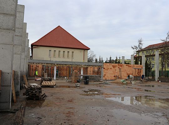 Przy SP1 powstaje nowoczesna hala sportowa 60855