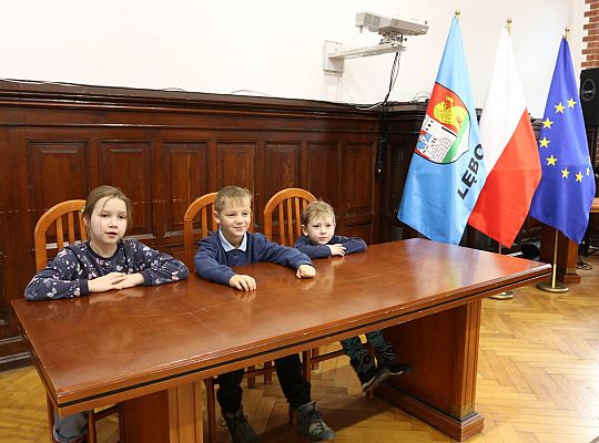 Uczniowie Szkoły Podstawowej w Łebuni odwiedzili 60882