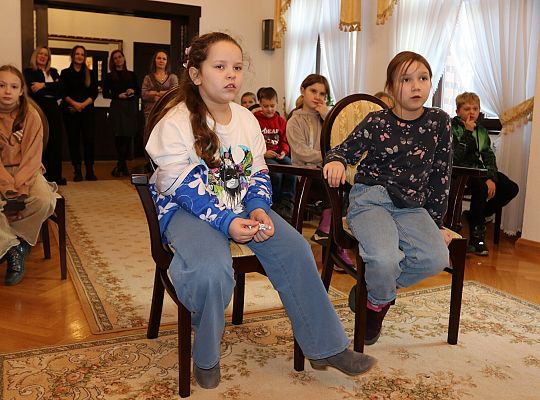 Uczniowie Szkoły Podstawowej w Łebuni odwiedzili 60888