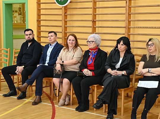 Uczniowie fryzjerskiego rzemiosła zaprezentowali 60951