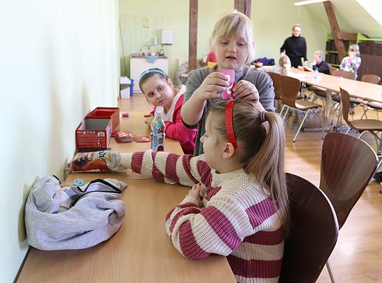 Dzieci i młodzież korzystają w ferie z ciekawych 61242