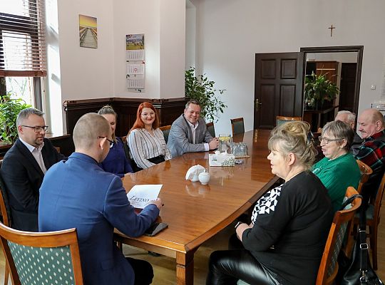 Zespół "Levino" pod skrzydłami 61272
