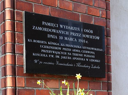 W hołdzie ofiarom sowieckiej zbrodni na plebanii 61581