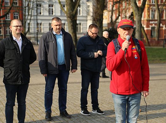 Wyruszyli z Lęborka do Czarnówka w poszukiwaniu 61798