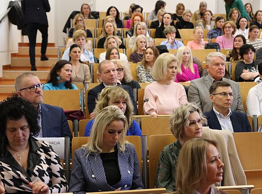 Dzieci i młodzież potrzebują poczucia 62347
