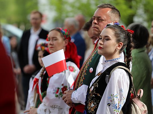 Uroczyste świętowanie Dnia Flagi RP 62742