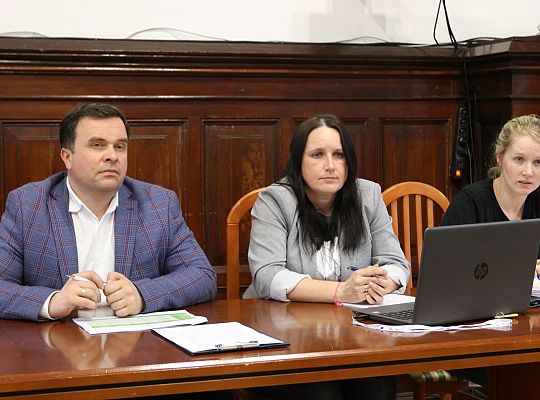 Rozmawiali o przyszłości „Nowego Świata”. Trwa 63016