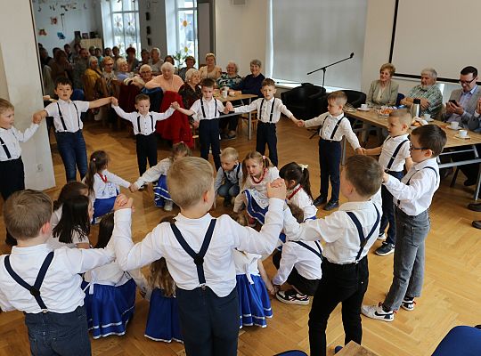 Radośnie i z sercem – Dzień Matki na spotkaniu 63456