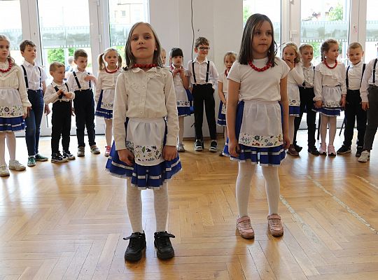 Radośnie i z sercem – Dzień Matki na spotkaniu 63463