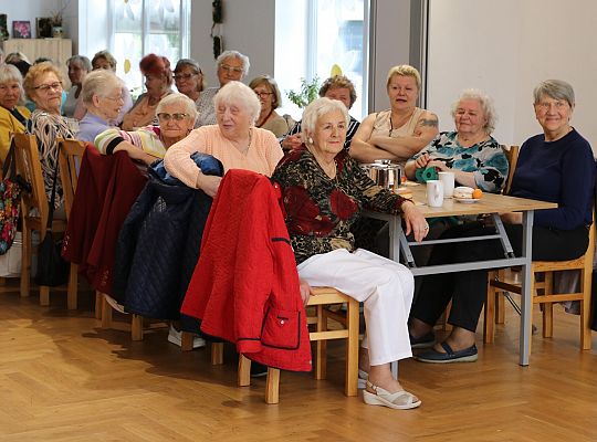 Radośnie i z sercem – Dzień Matki na spotkaniu 63469