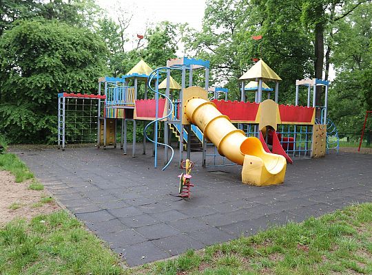Place do zabawy bezpieczniejsze i piękniejsze – 63845