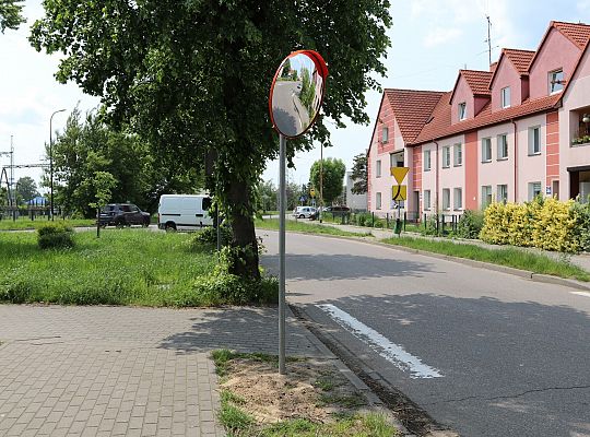 Nowe lustra drogowe w Lęborku – więcej 64012