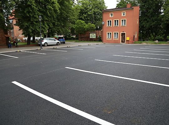 Remont nawierzchni na placu św. Jakuba Ap. 64041