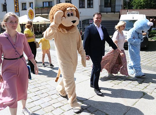 Barwna parada rozkręciła piąty Festiwal Uliczny w 64298