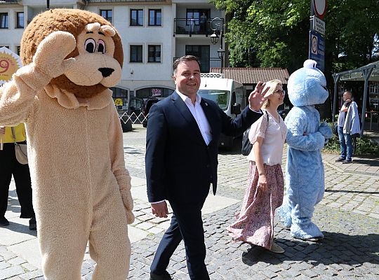 Barwna parada rozkręciła piąty Festiwal Uliczny w 64299