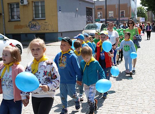 Barwna parada rozkręciła piąty Festiwal Uliczny w 64307
