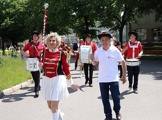Barwna parada rozkręciła piąty Festiwal Uliczny w 64309