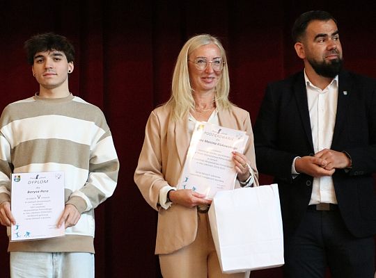 Najlepsi sportowcy wśród uczniów nagrodzeni na XXV 64680