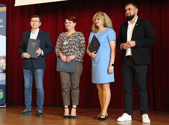 Najlepsi sportowcy wśród uczniów nagrodzeni na XXV 64684