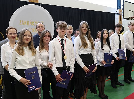 Uroczyste pożegnanie absolwentów Szkoły 64757