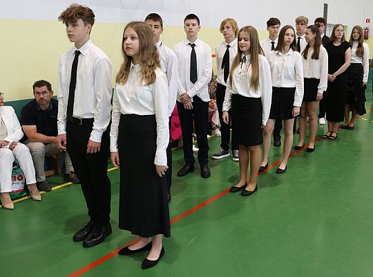Uroczyste pożegnanie absolwentów Szkoły 64761