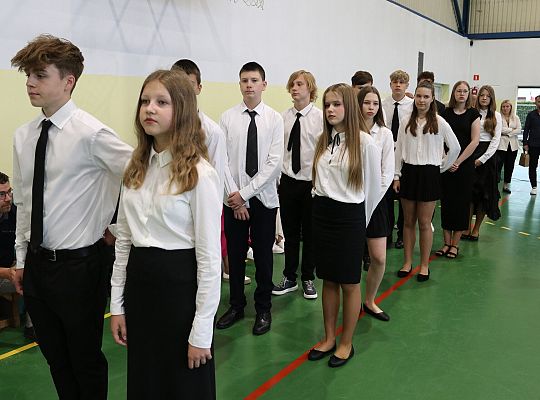 Uroczyste pożegnanie absolwentów Szkoły 64762