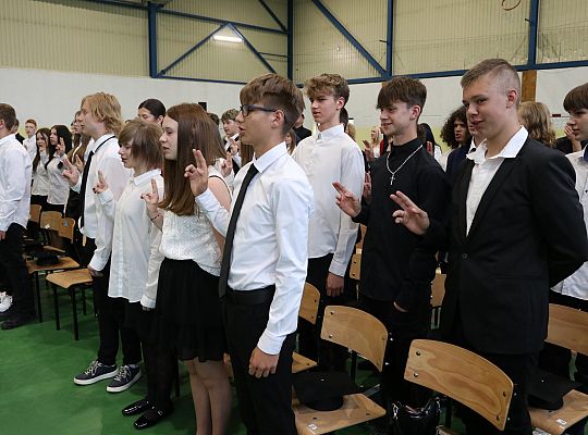 Uroczyste pożegnanie absolwentów Szkoły 64780