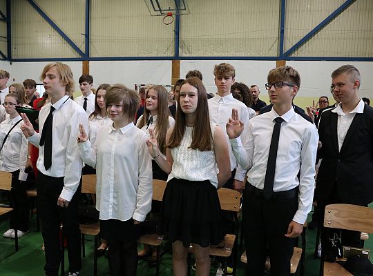 Uroczyste pożegnanie absolwentów Szkoły 64782