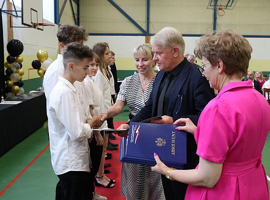 Uroczyste pożegnanie absolwentów Szkoły 64790