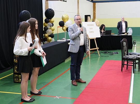 Uroczyste pożegnanie absolwentów Szkoły 64801