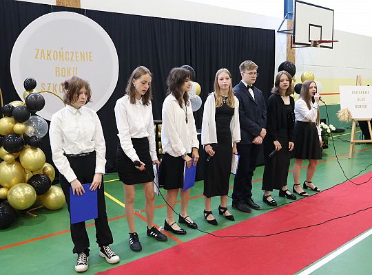 Uroczyste pożegnanie absolwentów Szkoły 64803