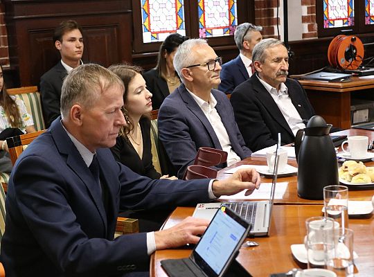 Burmistrz Lęborka z wotum zaufania i absolutorium 64810