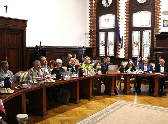 Burmistrz Lęborka z wotum zaufania i absolutorium 64813